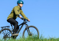 cyklista v přírodě na kole