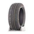 Kumho Ecsta HS52